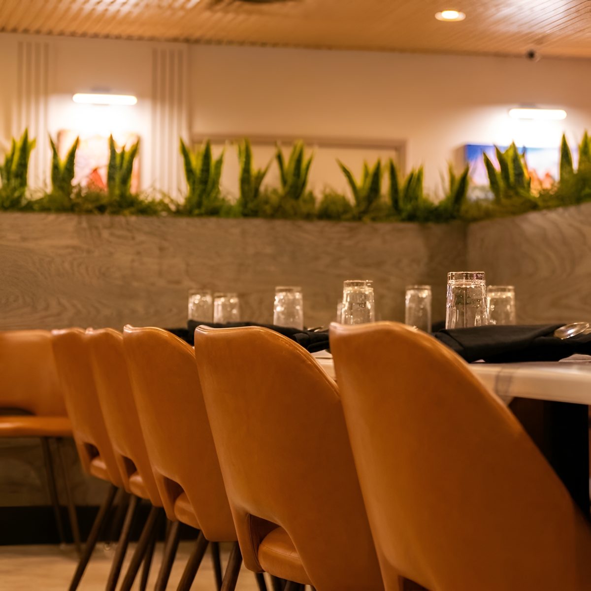 A Dining Room Worth the Occasion